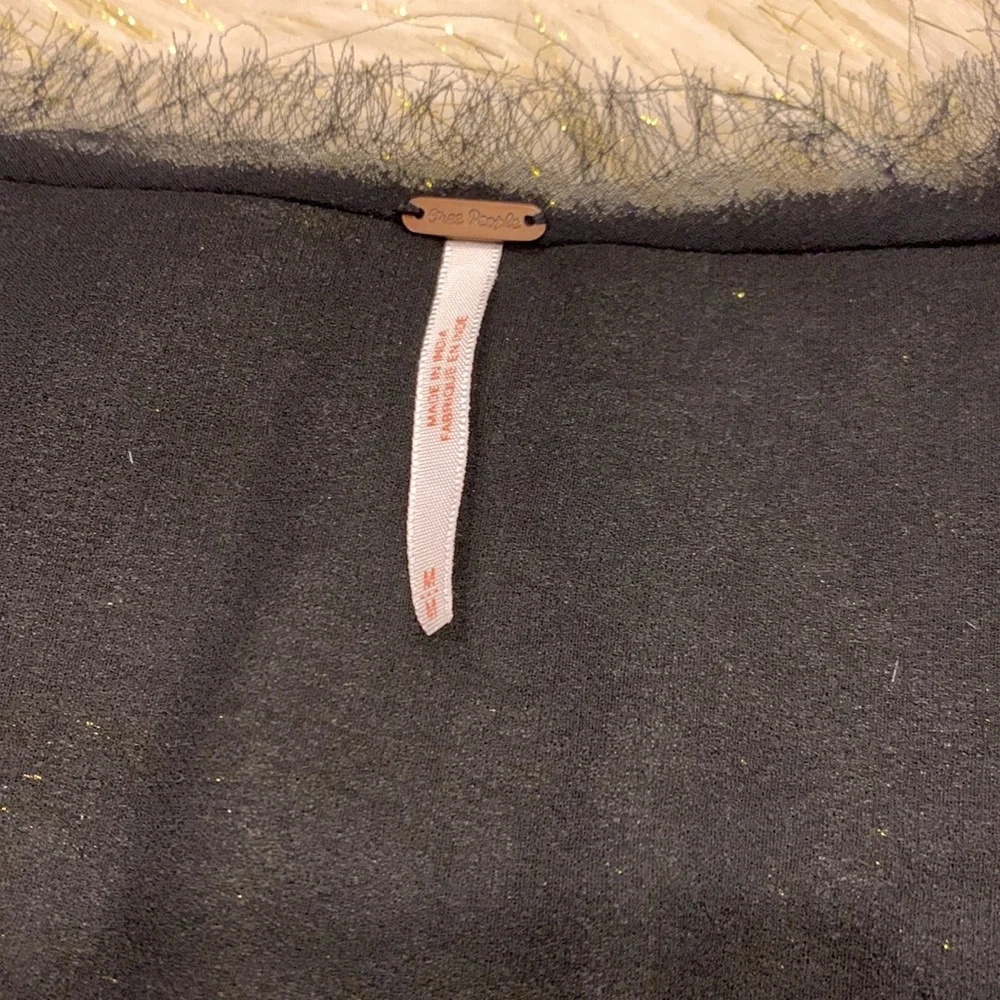 Free People Black Sheer Sleeveless Top with Feather Design Women’s Medium - Picture 3 of 5